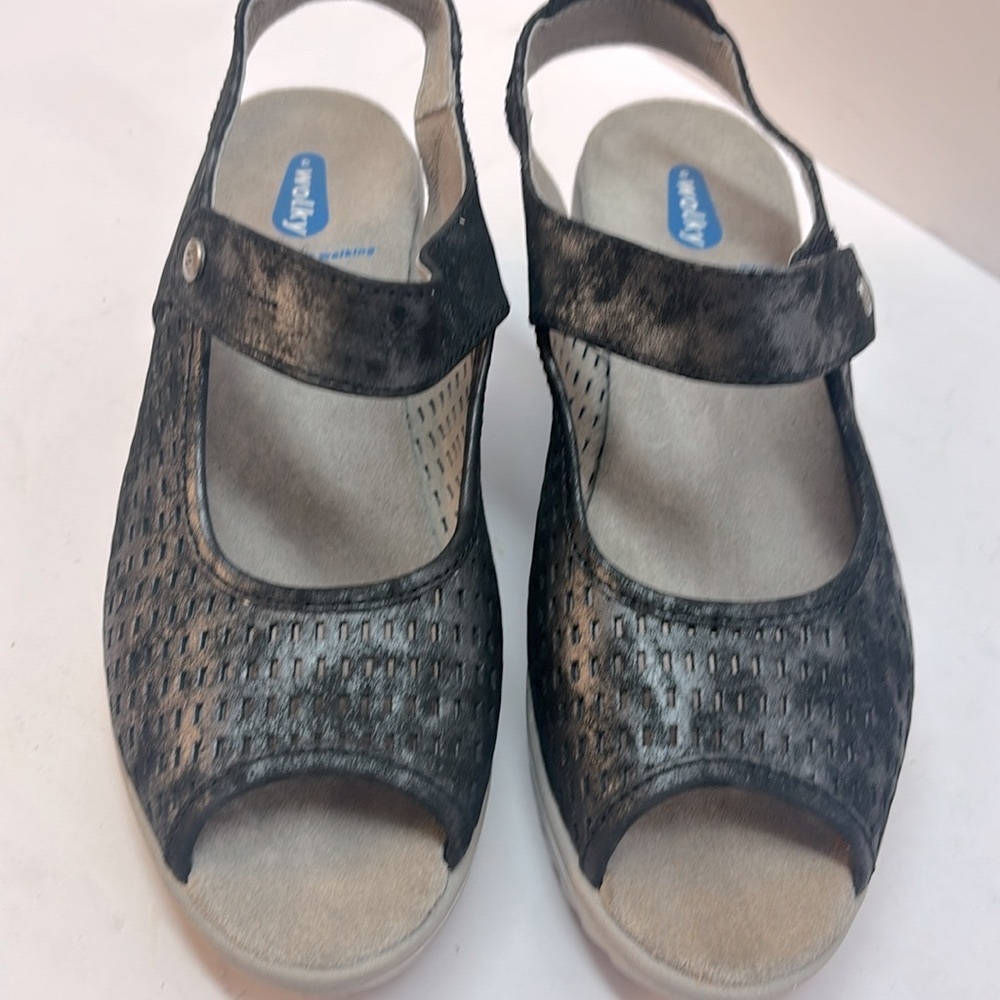 Wolky Black and Gray Sandals